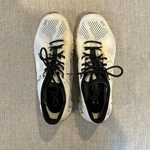 On Cloud white sneakers, size 9